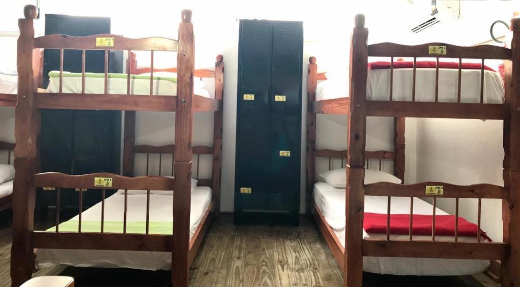Hostel Banana House Bombinhas Esterno foto